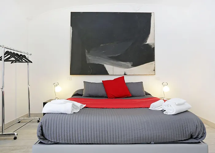 Houspitality Nero